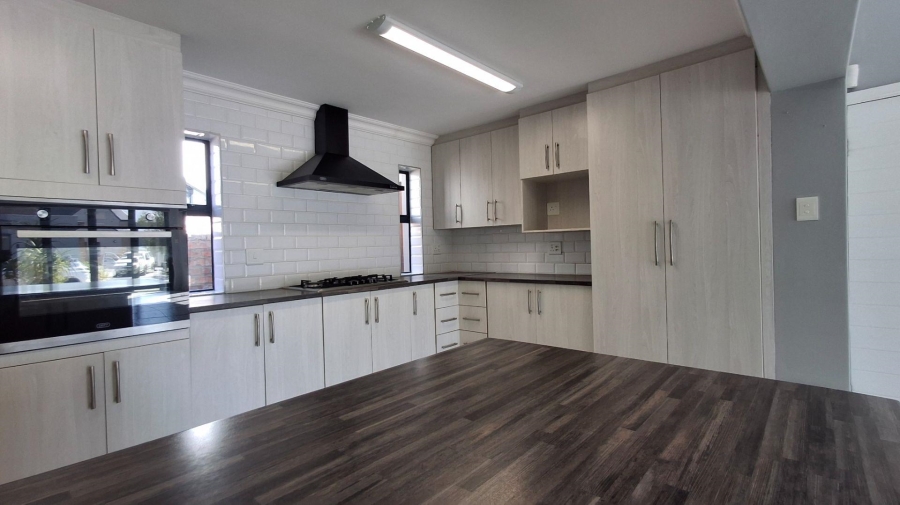 3 Bedroom Property for Sale in Hartenbos Central Western Cape
